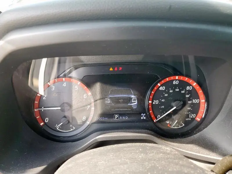 2021 NISSAN TITAN SV  