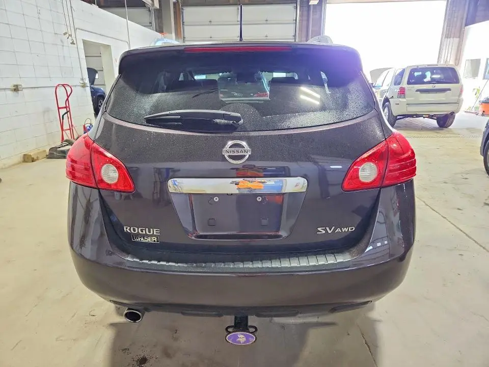 2013 NISSAN ROGUE S  