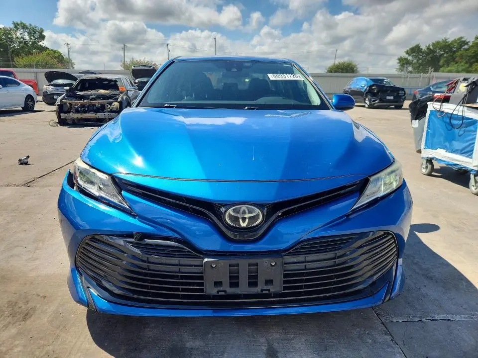 2019 TOYOTA CAMRY LE  
