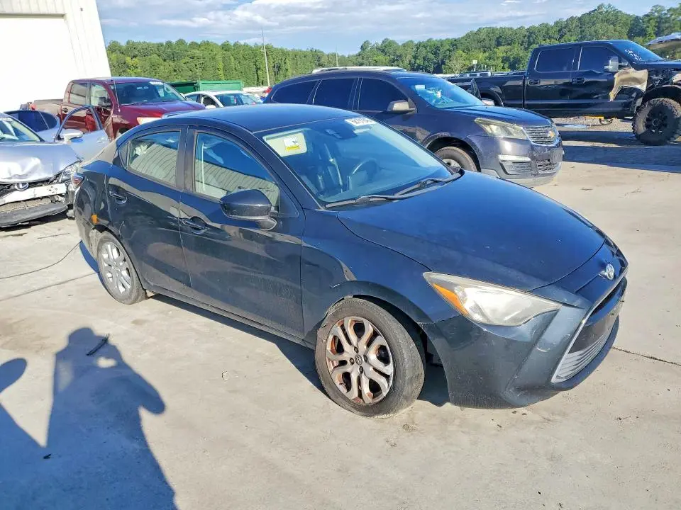 2017 TOYOTA YARIS IA BASE  