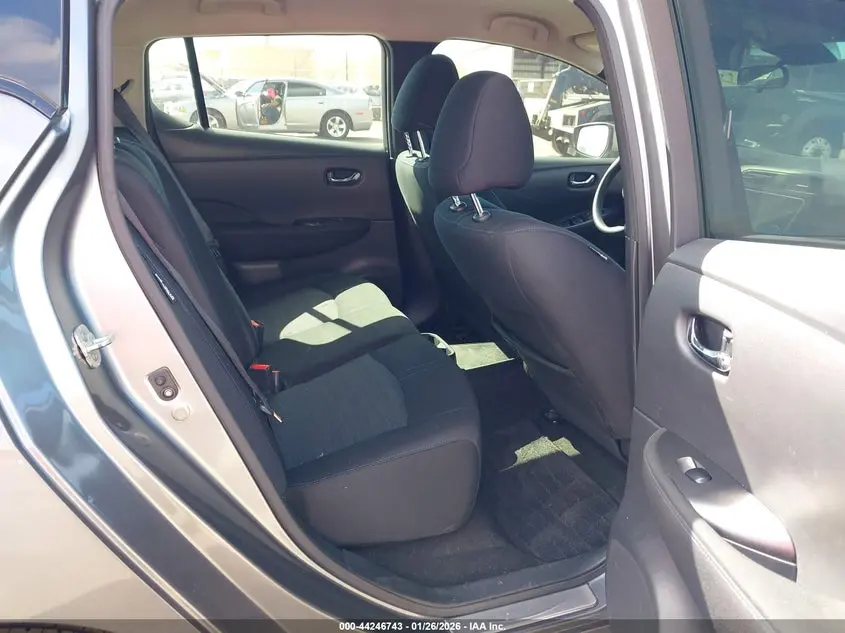 2022 NISSAN LEAF S 40 KWH