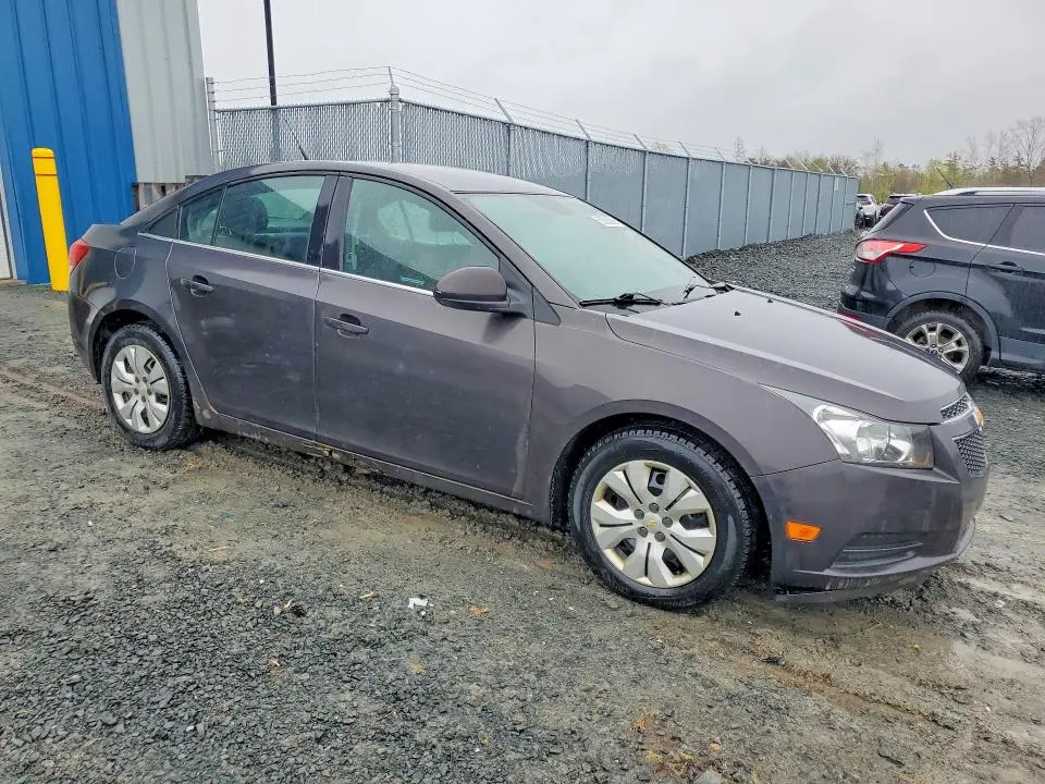 2014 CHEVROLET CRUZE LT  