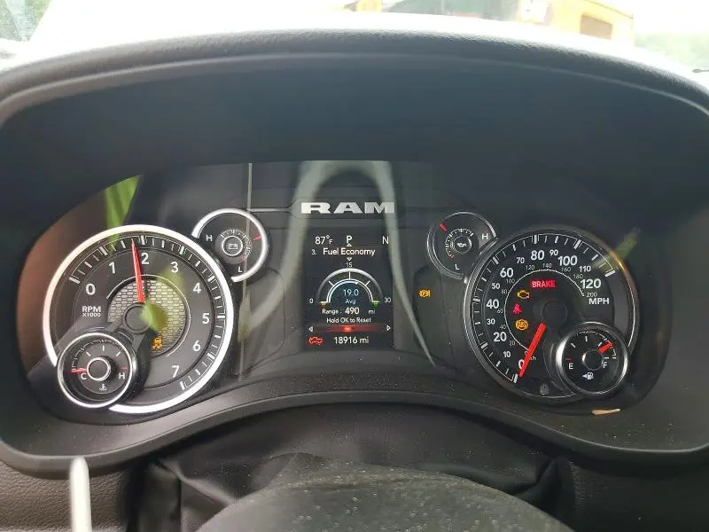 2024 RAM 1500 TRADESMAN  