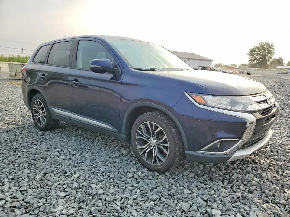 2016 MITSUBISHI OUTLANDER SE  
