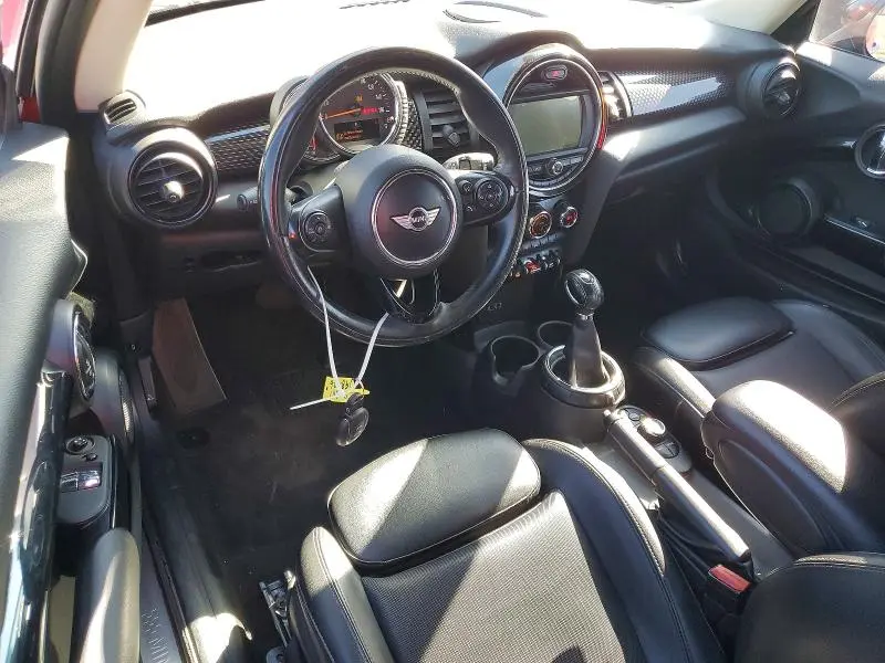 2017 MINI COOPER S  