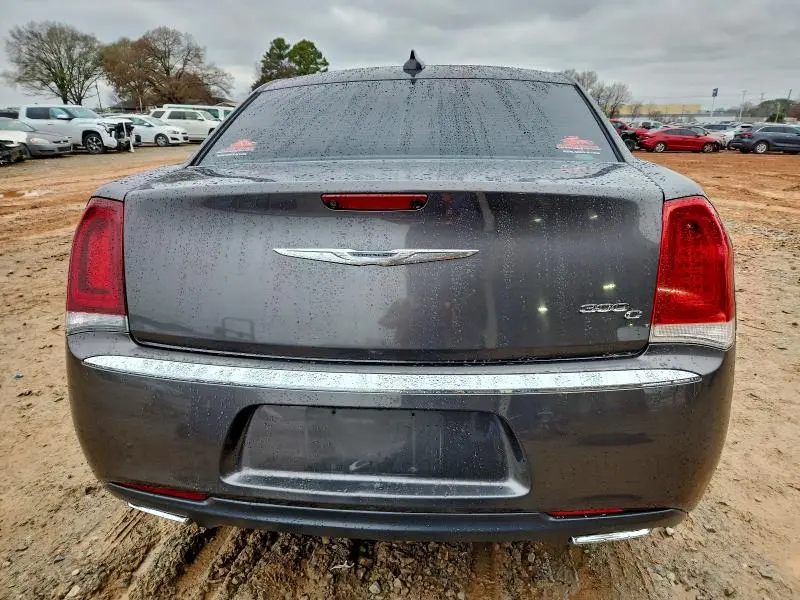 2016 CHRYSLER 300C   