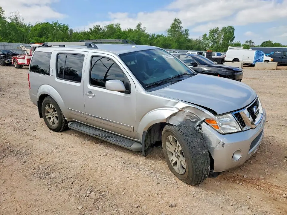 2012 NISSAN PATHFINDER S  