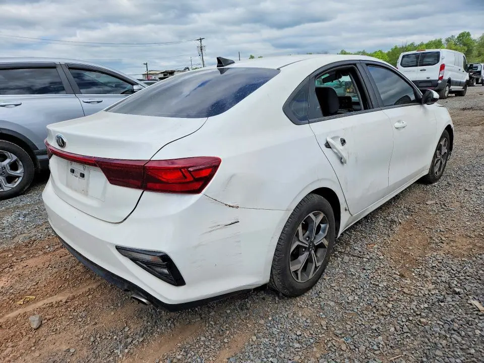 2019 KIA FORTE LXS  