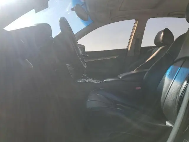 2011 INFINITI G37   