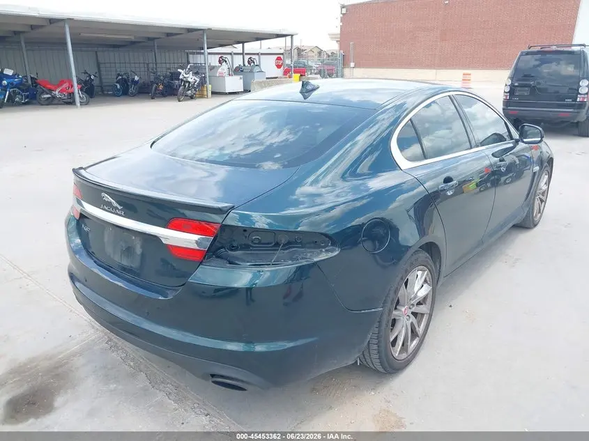 2015 JAGUAR XF 2.0T PREMIUM