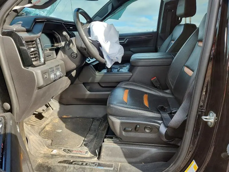 2024 GMC SIERRA K1500 AT4  