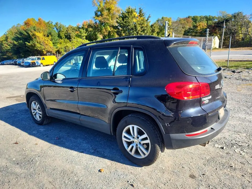 2016 VOLKSWAGEN TIGUAN S  