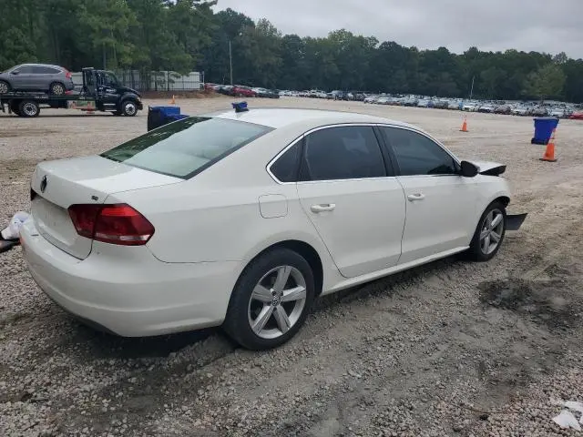 2012 VOLKSWAGEN PASSAT SE