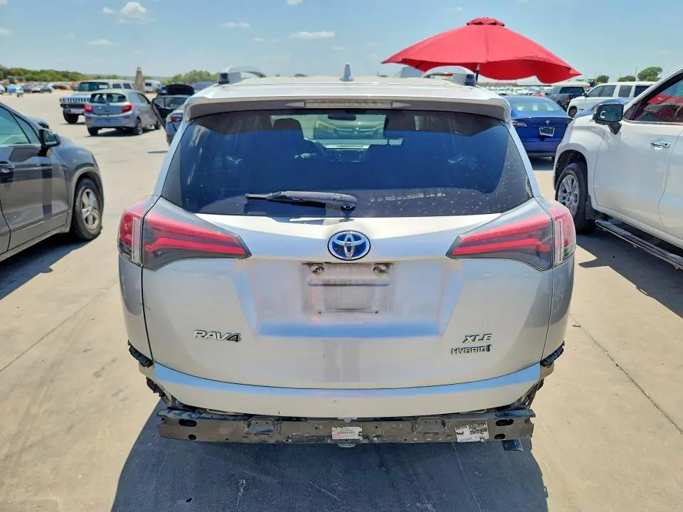 2016 TOYOTA RAV4 HV XLE  