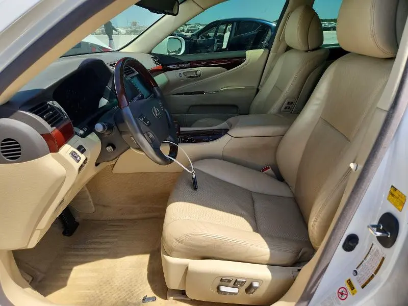 2010 LEXUS LS 460  