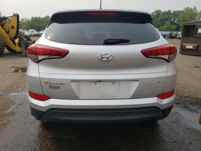 2018 HYUNDAI TUCSON SE  