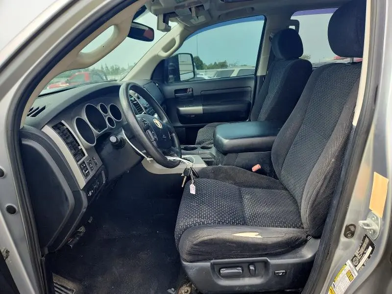 2011 TOYOTA TUNDRA CREWMAX SR5  