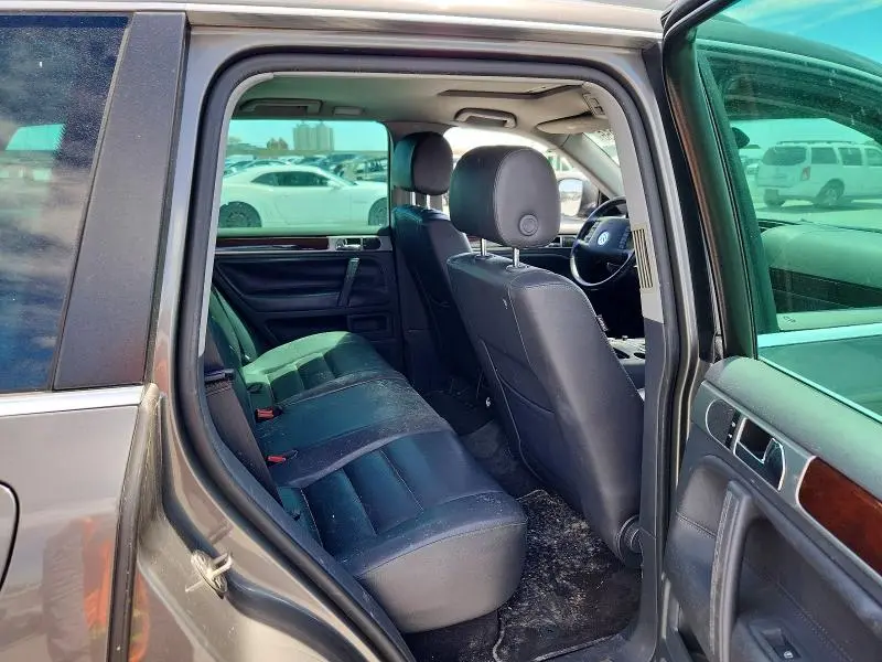 2010 VOLKSWAGEN TOUAREG V6  