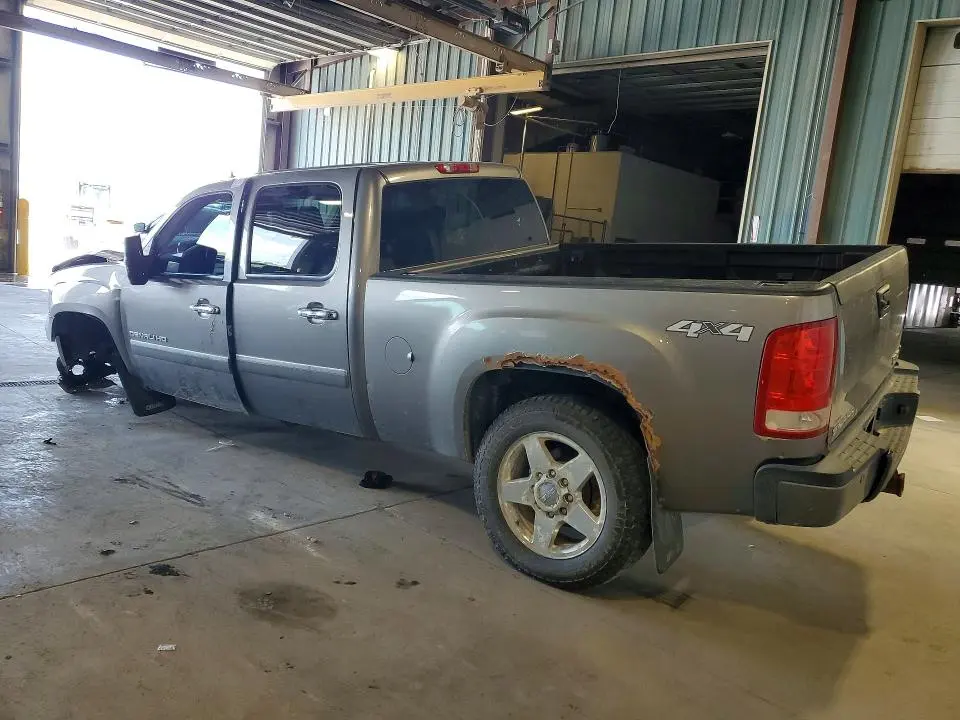 2013 GMC SIERRA K2500 DENALI  