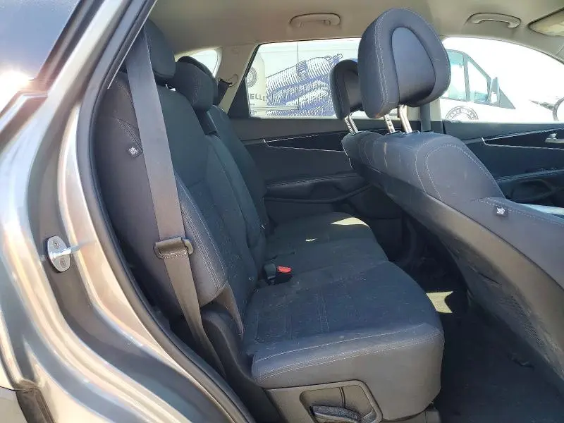 2017 KIA SORENTO LX V6  