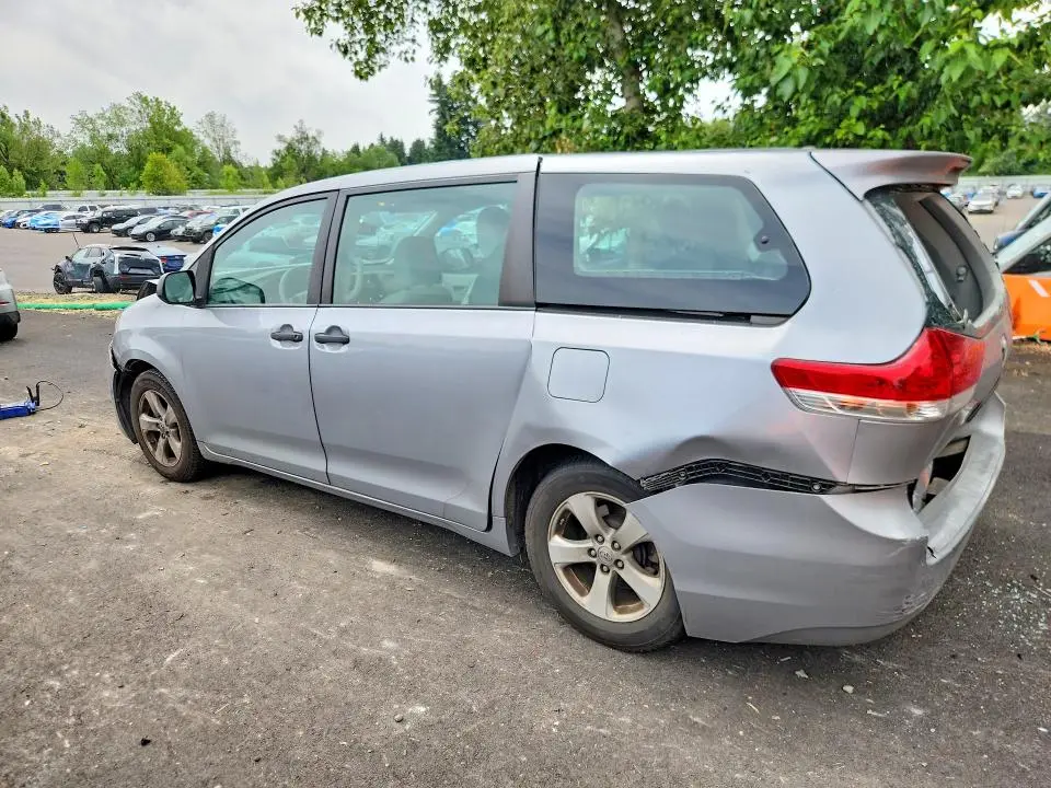 2013 TOYOTA SIENNA L 7-PASSENGER  