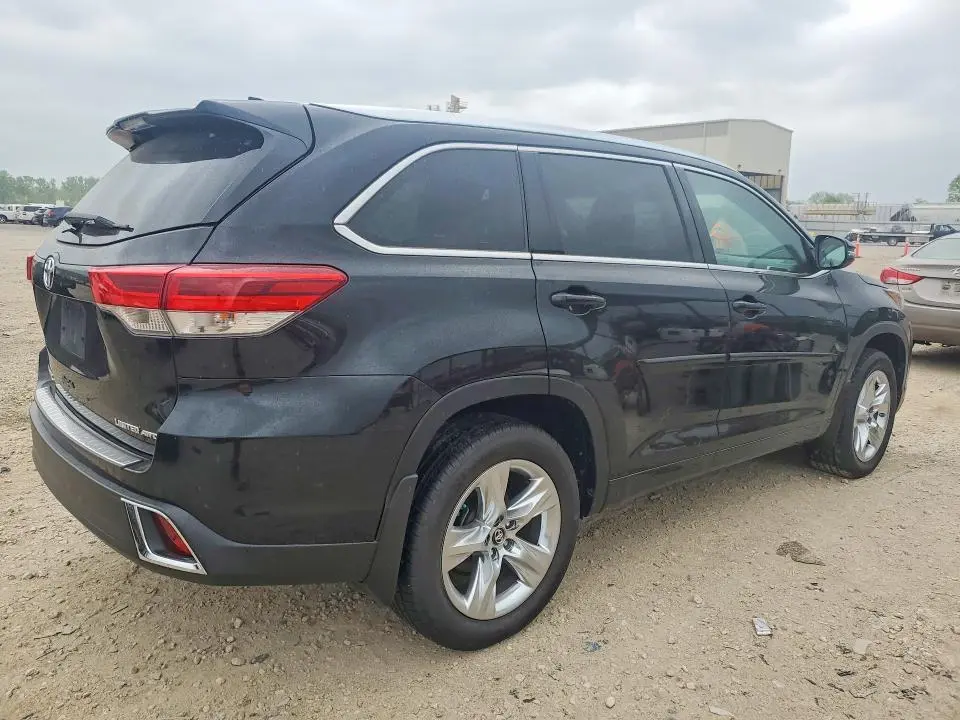 2017 TOYOTA HIGHLANDER LIMITED  