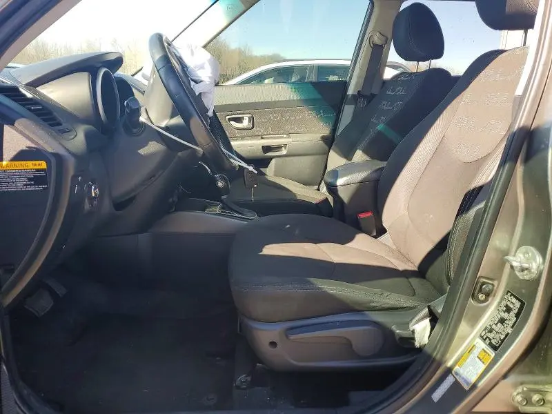 2013 KIA SOUL +  