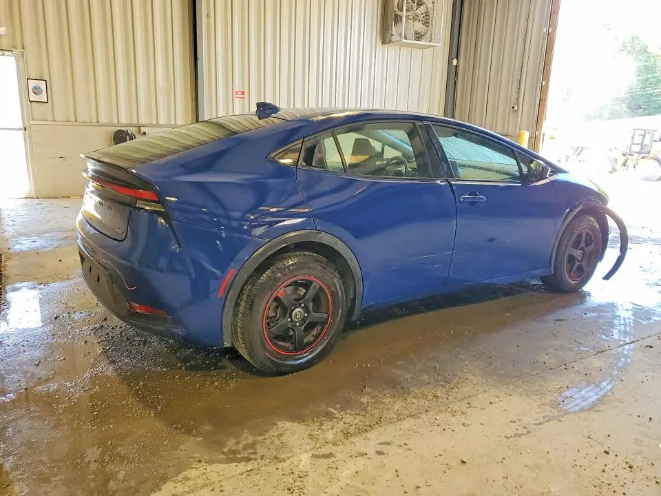 2023 TOYOTA PRIUS LE  