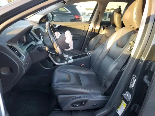 2016 VOLVO XC60 T5 PREMIER  