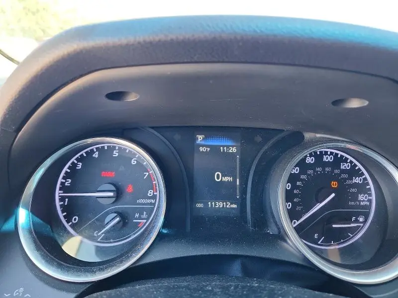 2019 TOYOTA CAMRY SE  