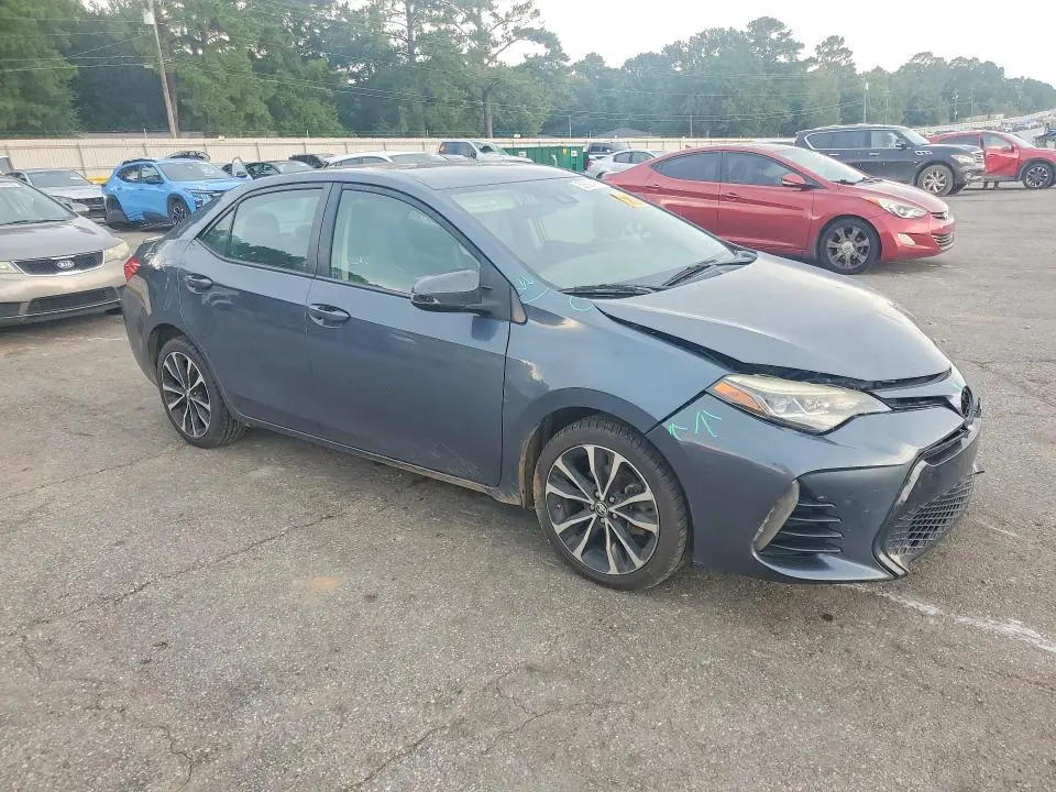 2018 TOYOTA COROLLA SE  