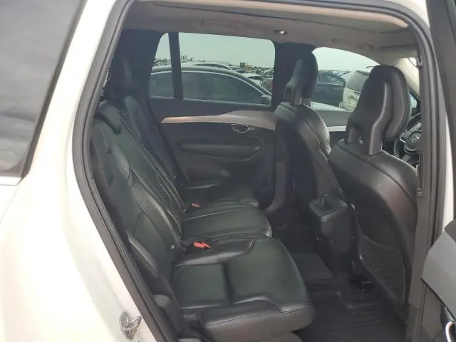2017 VOLVO XC90 T5  