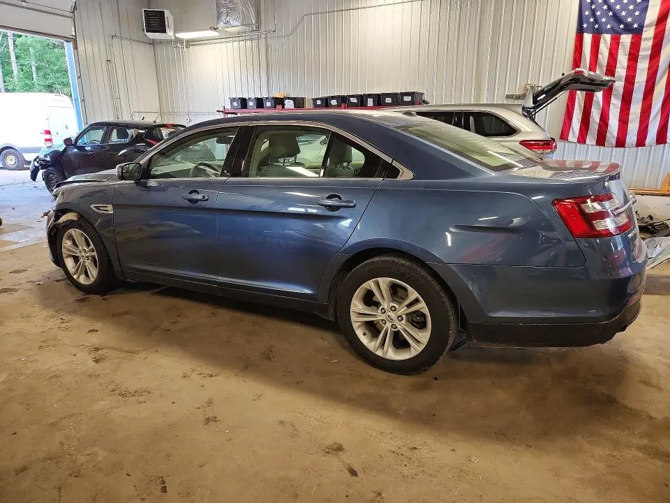 2018 FORD TAURUS SE  