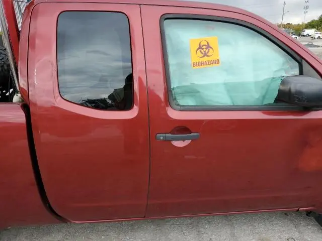 2017 NISSAN FRONTIER S