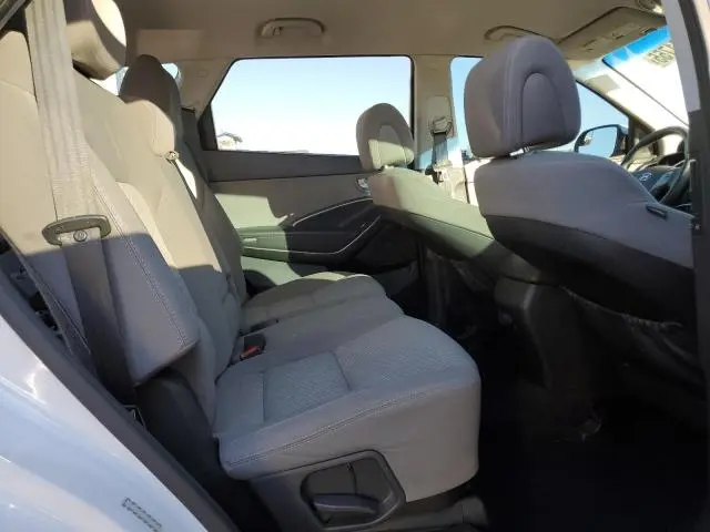 2018 HYUNDAI SANTA FE SE  