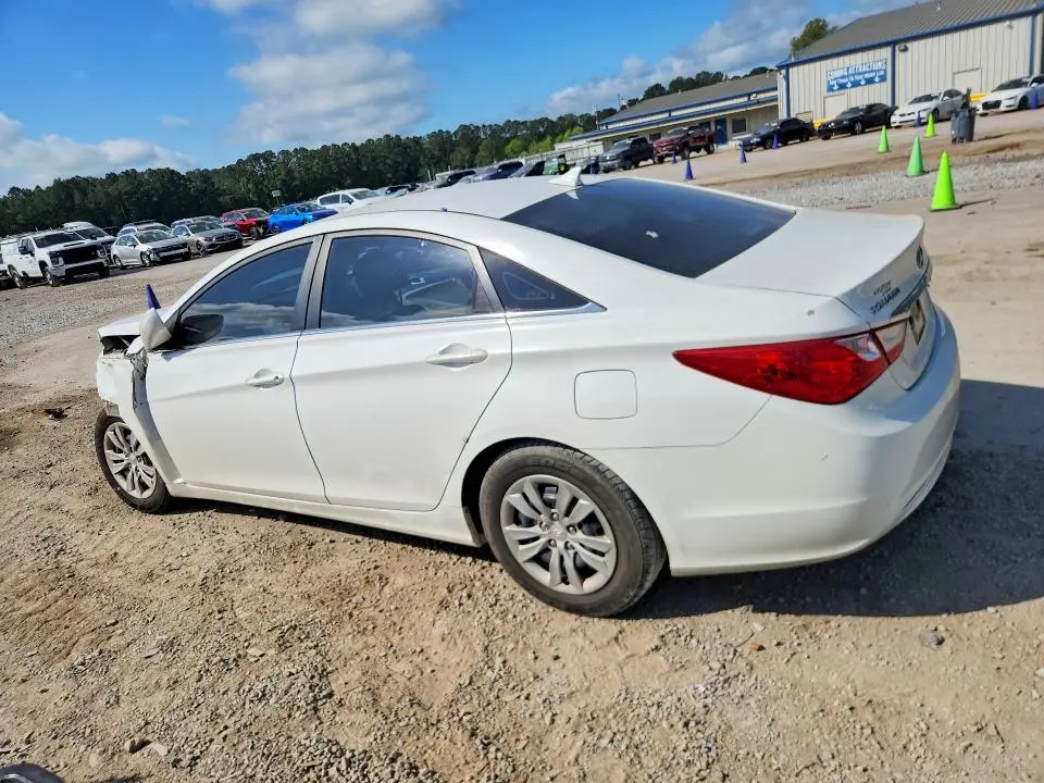 2011 HYUNDAI SONATA GLS  