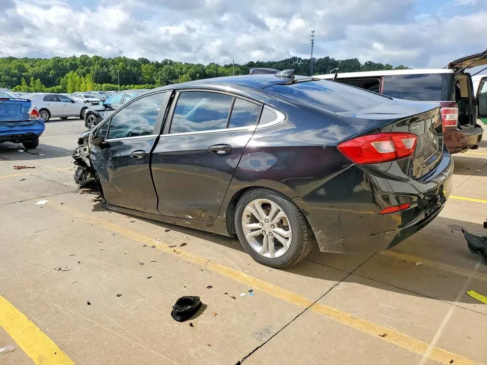 2019 CHEVROLET CRUZE LT  