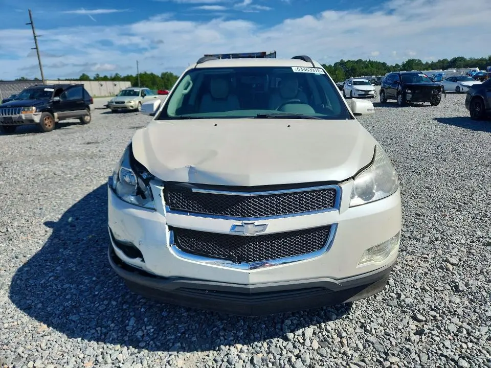 2012 CHEVROLET TRAVERSE LT  