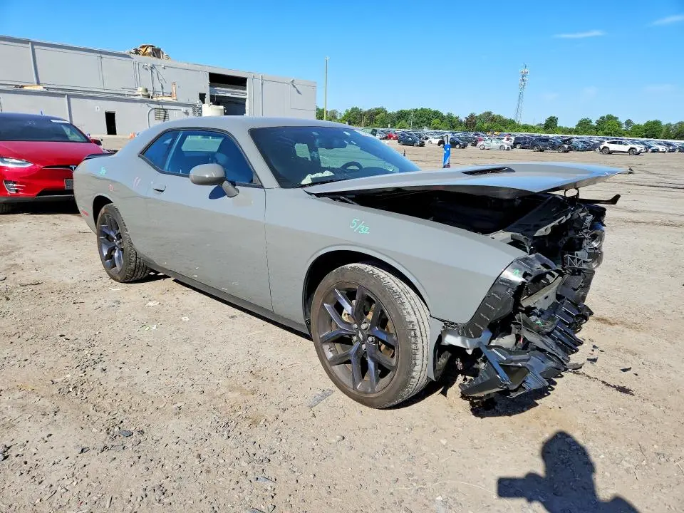 2023 DODGE CHALLENGER SXT  