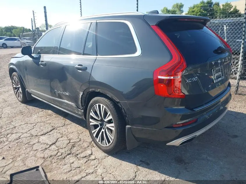2021 VOLVO XC90 T6 MOMENTUM 7 PASSENGER