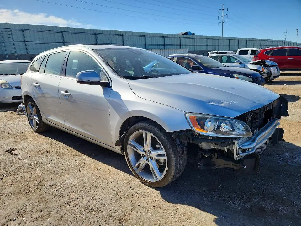 2016 VOLVO V60 T5 PREMIER  