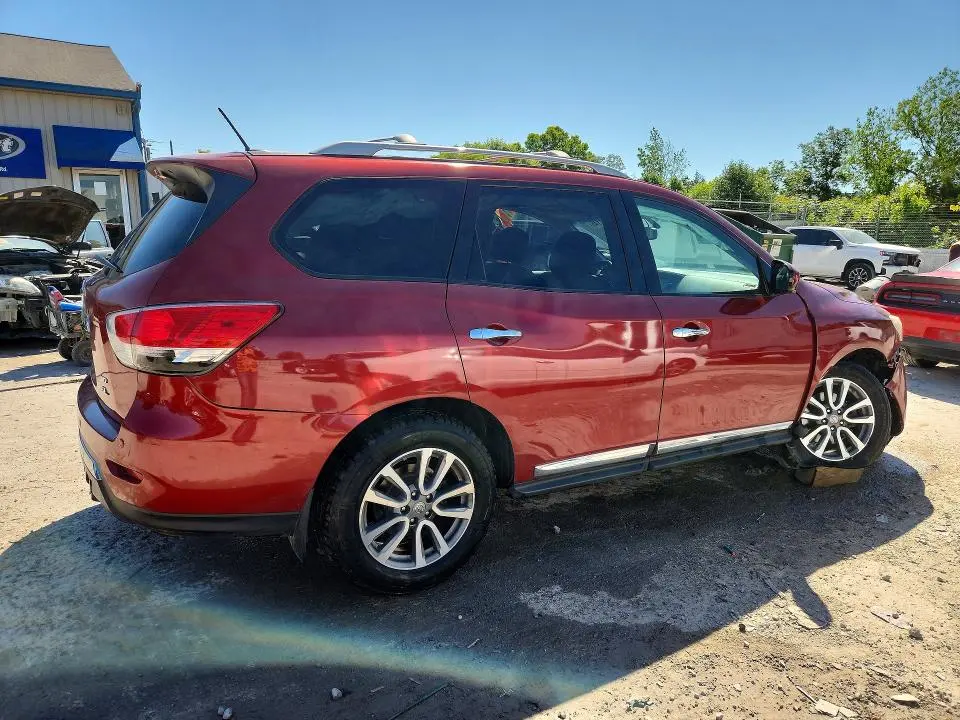 2016 NISSAN PATHFINDER SL  