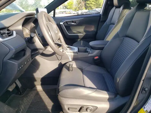 2025 TOYOTA RAV4 XSE  