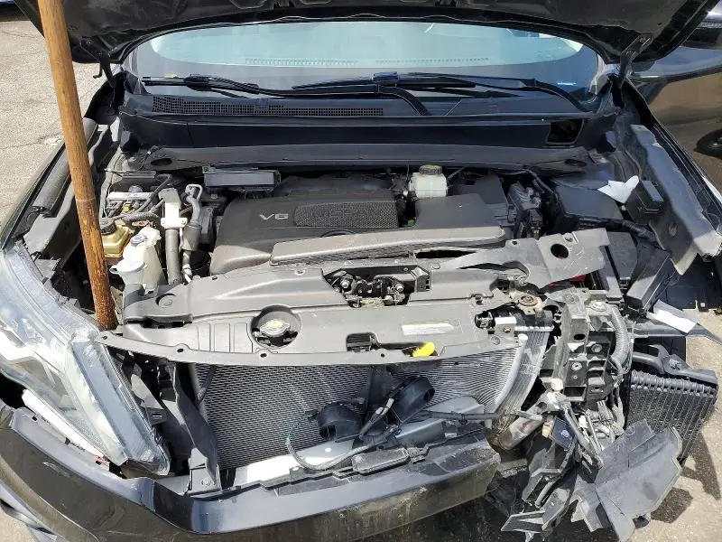 2018 NISSAN PATHFINDER SV  