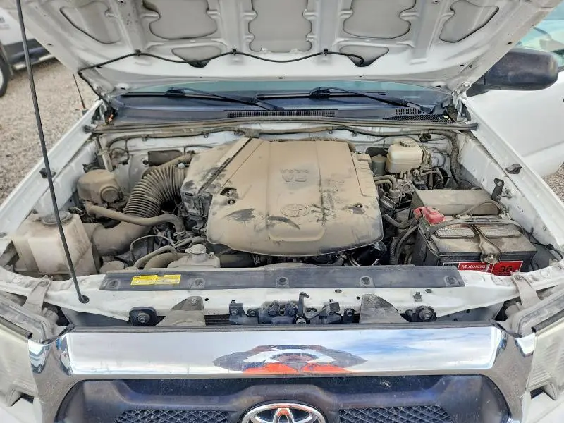 2015 TOYOTA TACOMA V6  