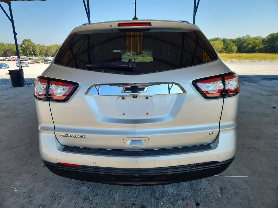 2017 CHEVROLET TRAVERSE LT  