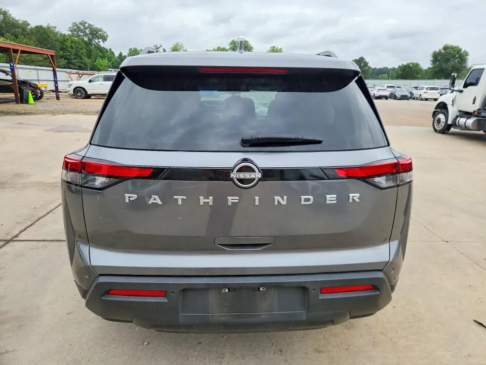 2025 NISSAN PATHFINDER SV  