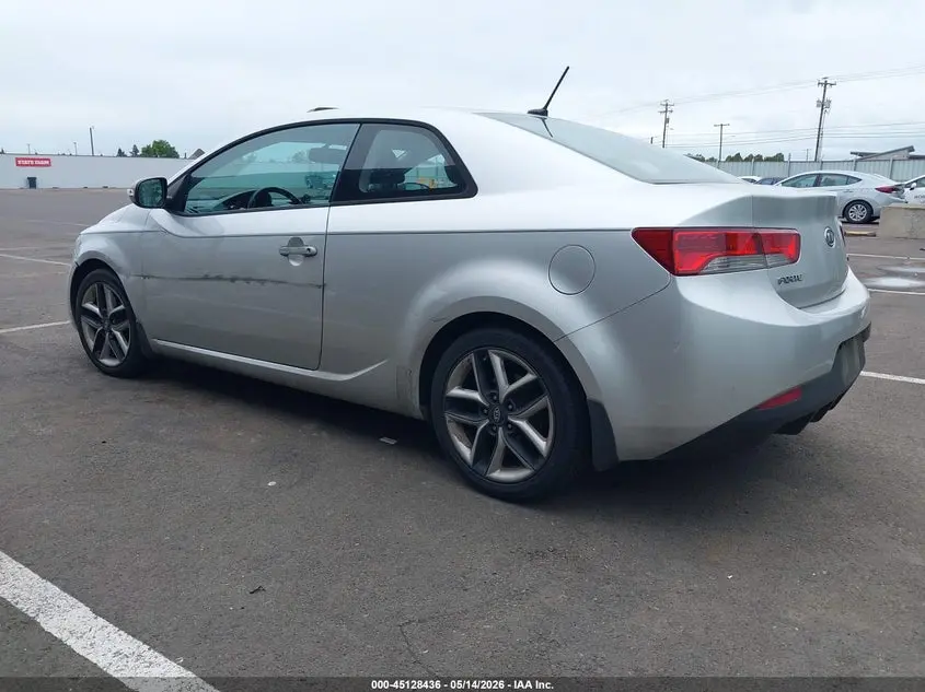 2010 KIA FORTE KOUP SX