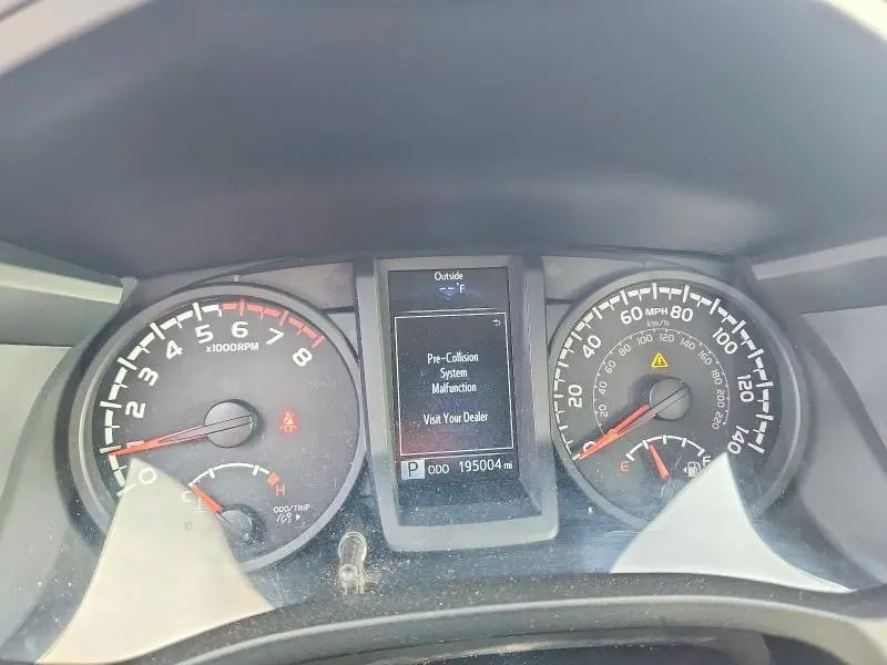 2018 TOYOTA TACOMA SR  