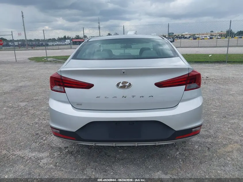 2019 HYUNDAI ELANTRA SE